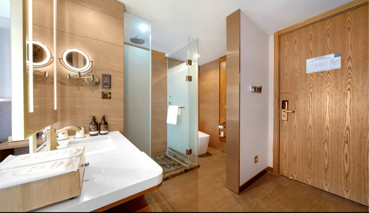 商务大床房（超大床）