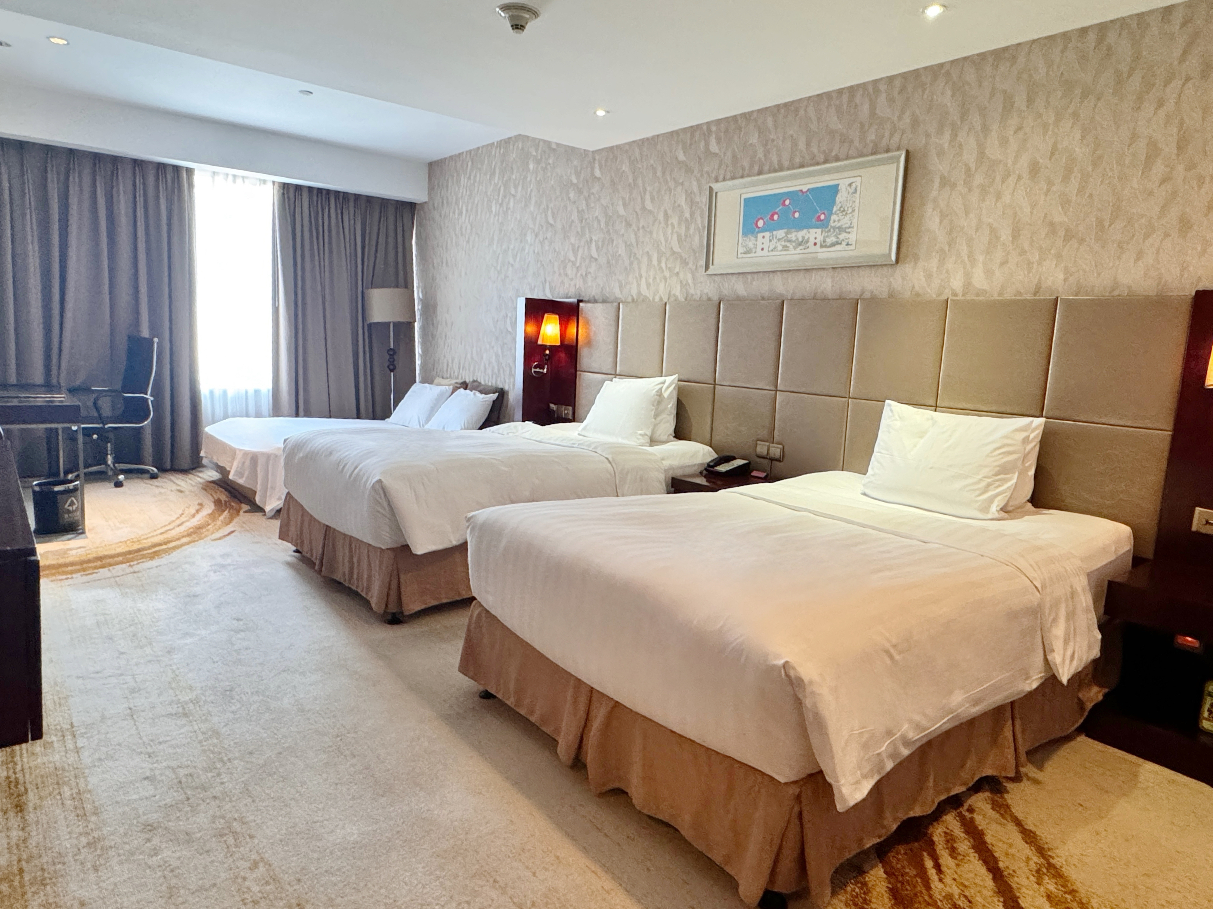 高级高楼层家庭房