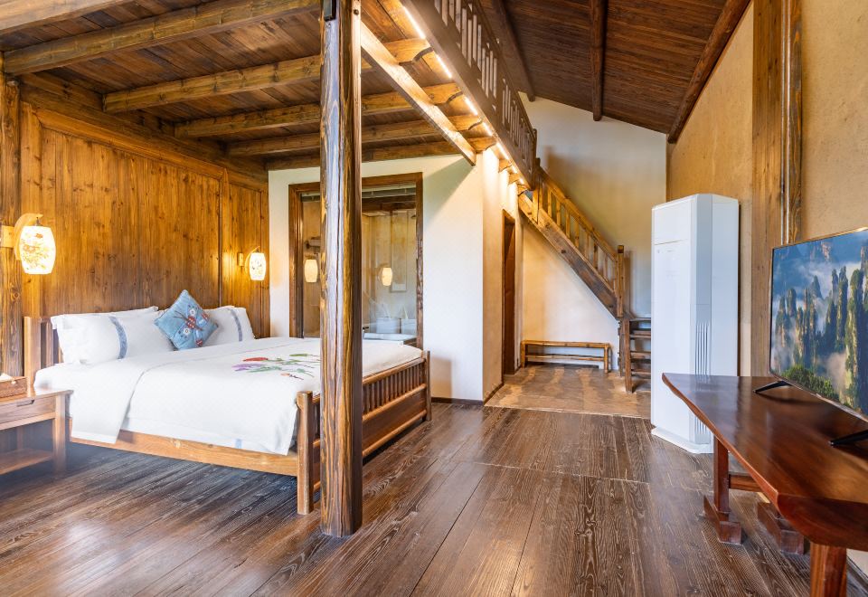 Shuiyong Jinjiang HotelWest Wing Parent-child Loft View Room