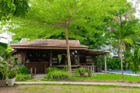 Kep Arunrass Boutique