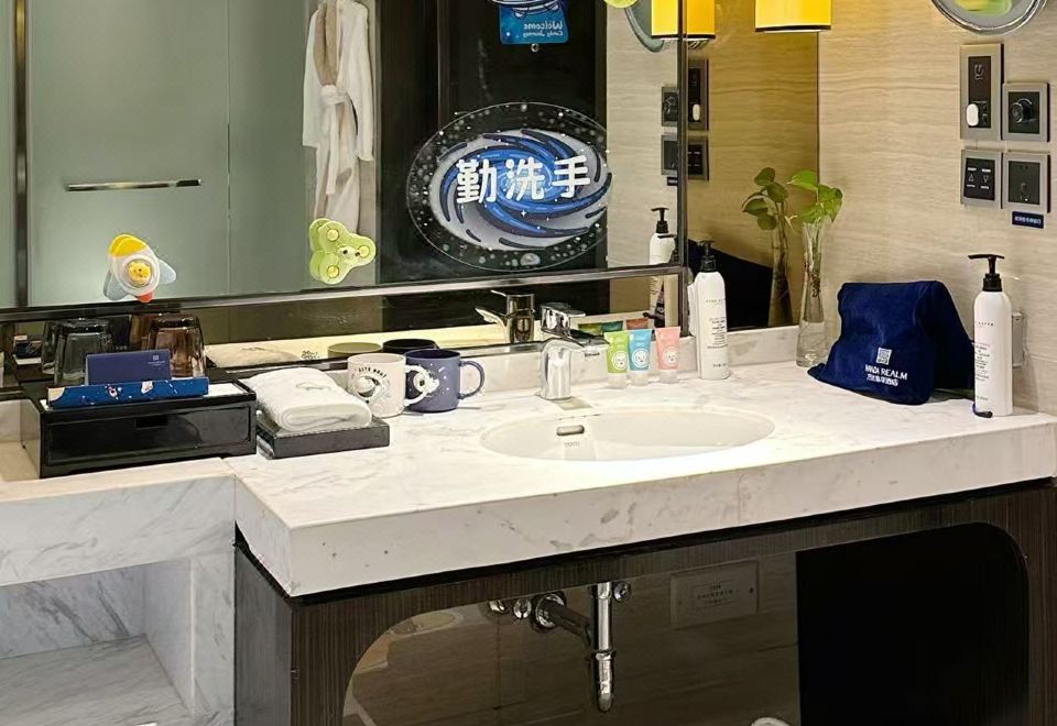 STAR星际家庭房（太空舱）