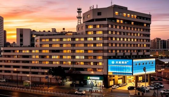 HanTing 호텔 (상하이 기차역 남쪽 광장)