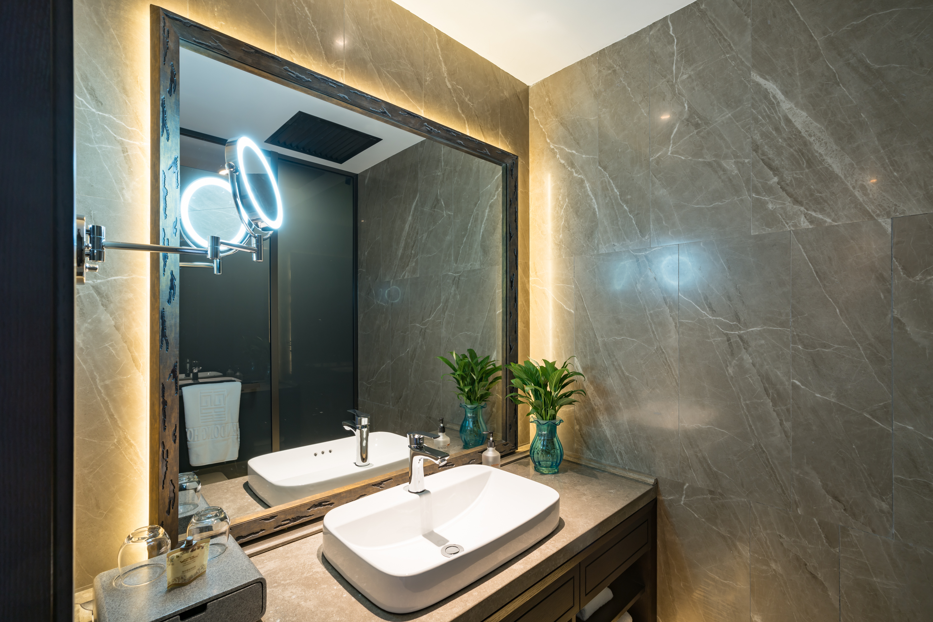 商務雙床房（零圧床墊+手機投屏+溫潤加濕器）