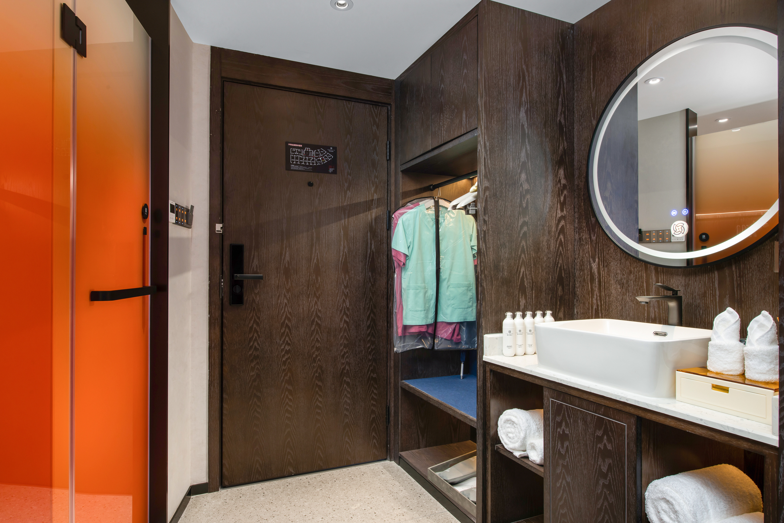 丽致轻奢大床房