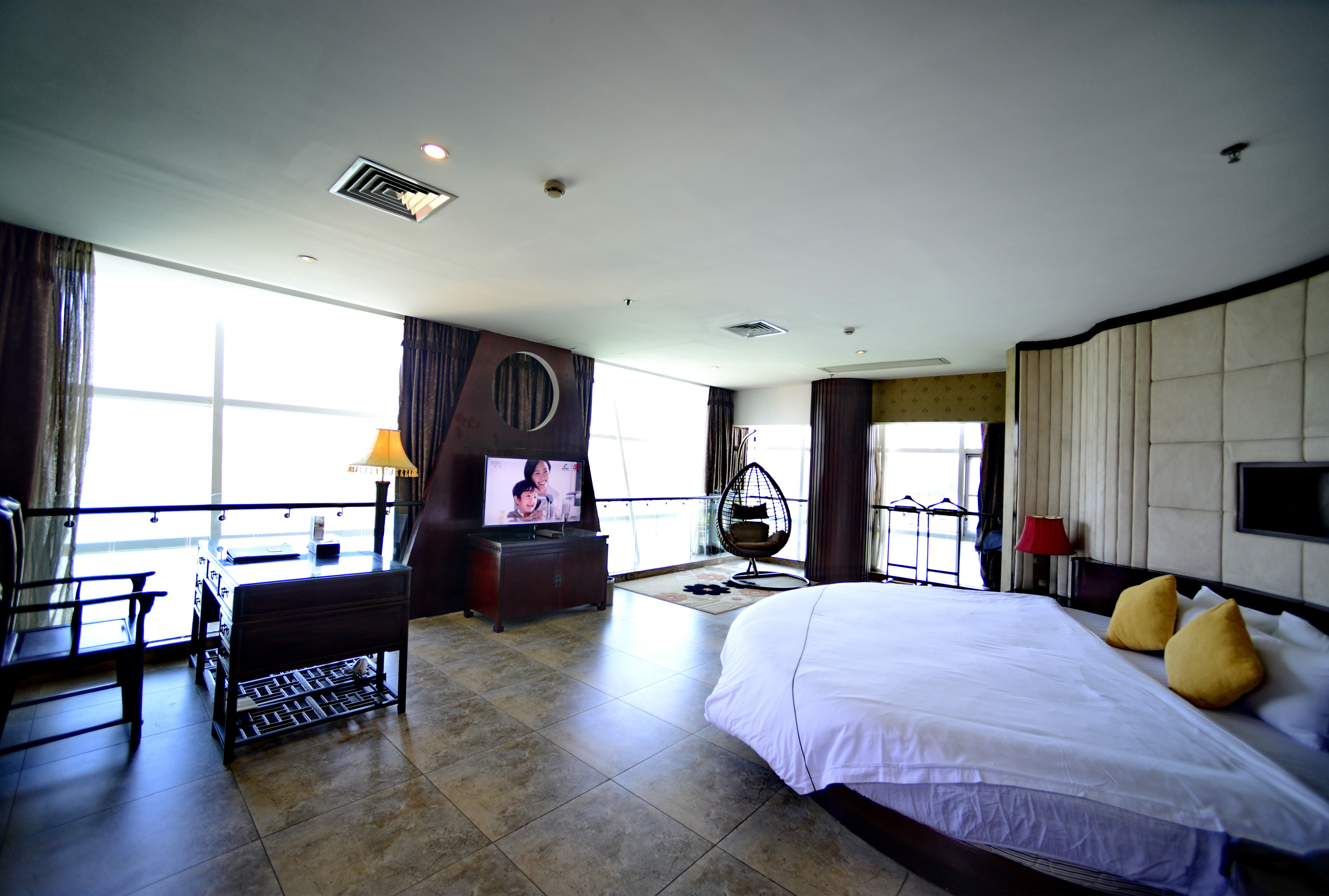 河景高级套房一房一厅|独立温泉池