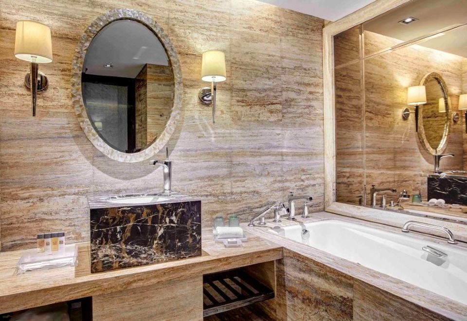 Crowne Plaza Beijing Chaoyang U-TownSuperior King Bed Room