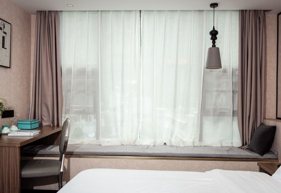 希岸豪华大床房