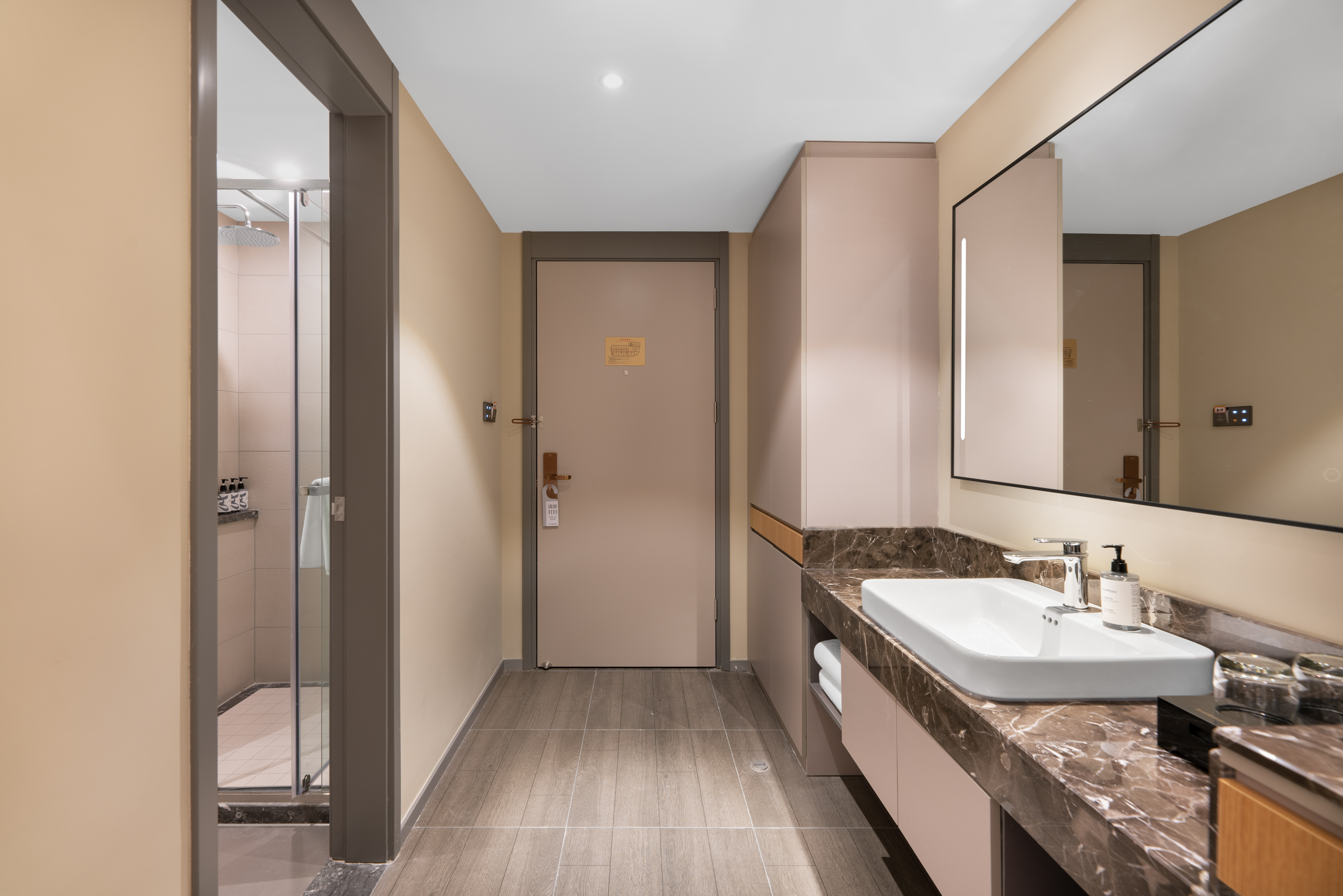 高级双床房（智能客控+梦百合零压床垫）