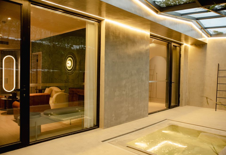 Zhi Resort BeijingOne-Bedroom Suite With Private Hot Spring