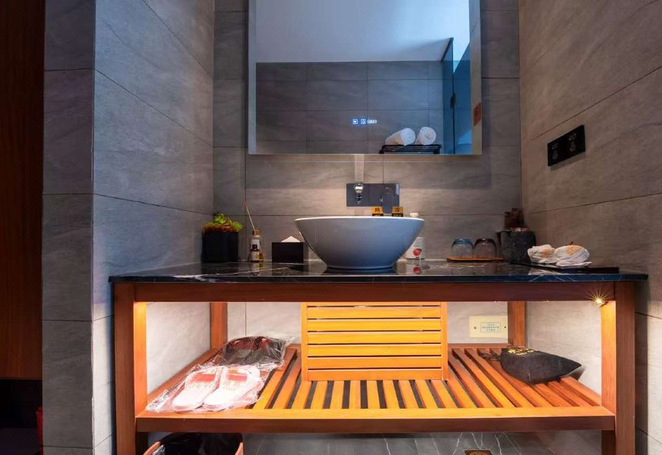 IMPRESSION·THAINAYURAL CHATANG HOTSPRINGXiaohongpao Double Bed Room