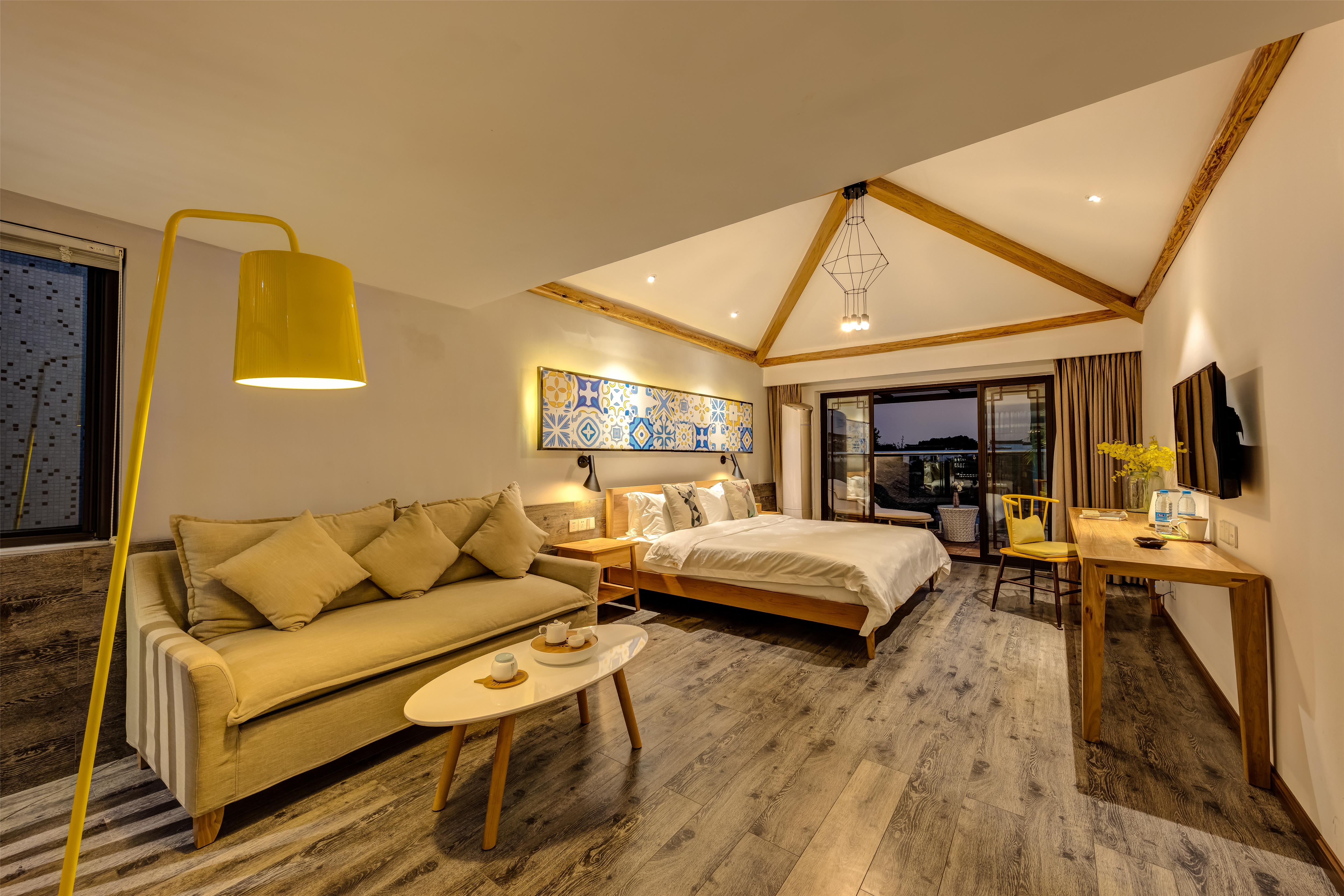 庭苑六卧整栋（6居8床6衞）