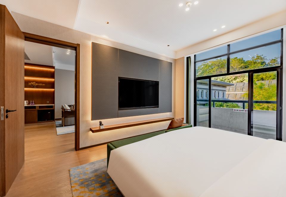 2號樓園景套房（語音智能客控+75寸投屏電視）