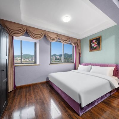 棲遲·一線江景大床房（洗衣機冰箱） 山水間江景設計師民宿（解放碑洪崖洞店）優惠