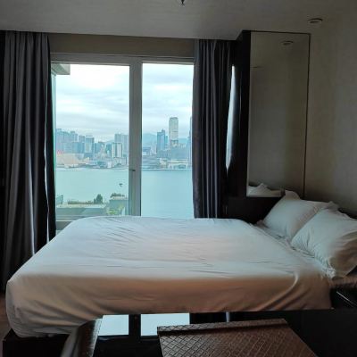 維港景大床房 香港嘉富海景飯店優惠