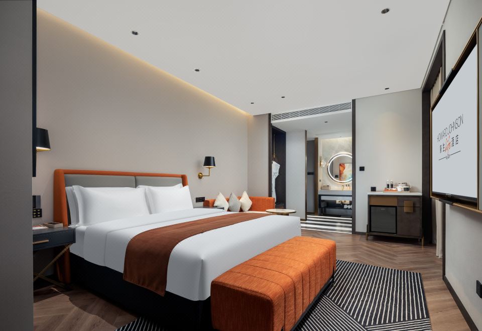 Smart Queen Room