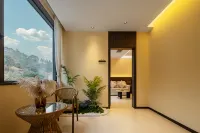 wudangsruyuanjianshan hotel