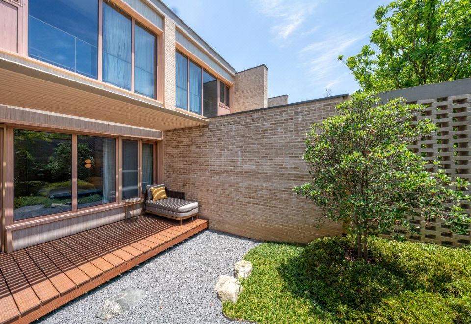 voco Nanjing Garden ExpoSuperior Accessible Room - Courtyard-View (2 Beds)