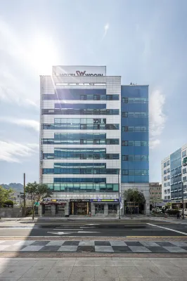 Hotel Wooin Hotels near Mokpo Station