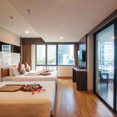 三人房 黃金仲天海灘酒店 （SHA Extra Plus）優惠