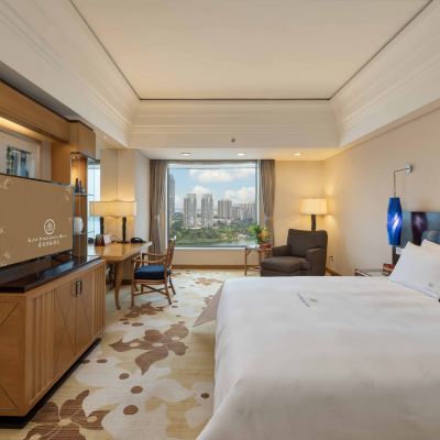 豪華江景大床房（東江晝夜景緻） 惠州康帝國際酒店優惠
