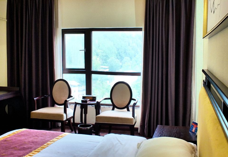 商务棋牌大床房