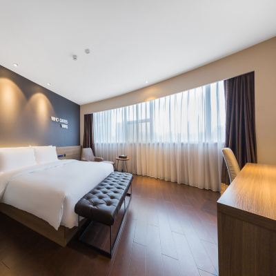 工業風大床房（休閑椅＋記憶枕） 桔子酒店（貴陽大十字店）優惠