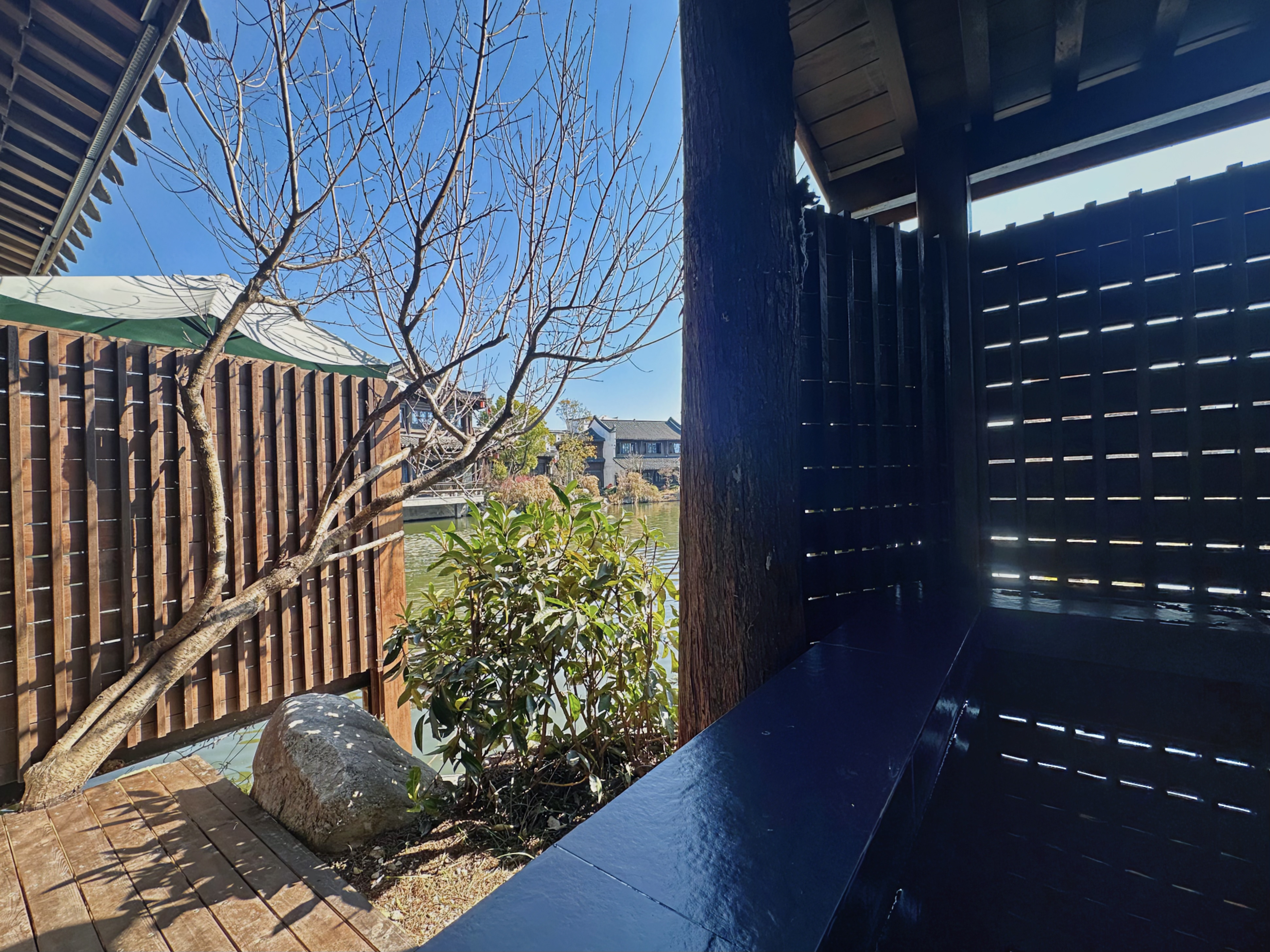 玉带河景庭院恒温私汤房