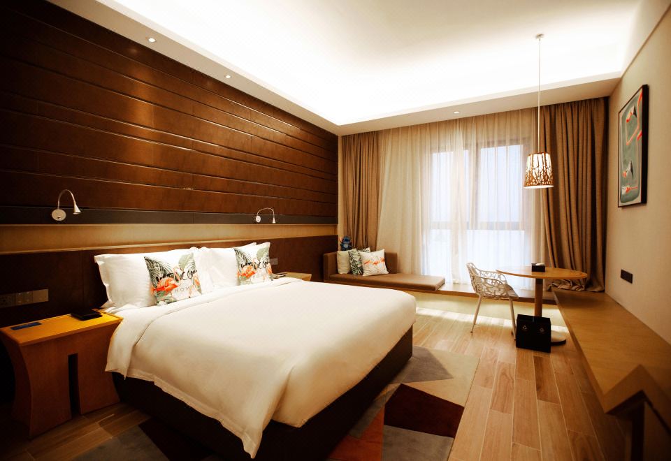 Flamingo Harbour HotelCozy Queen Room