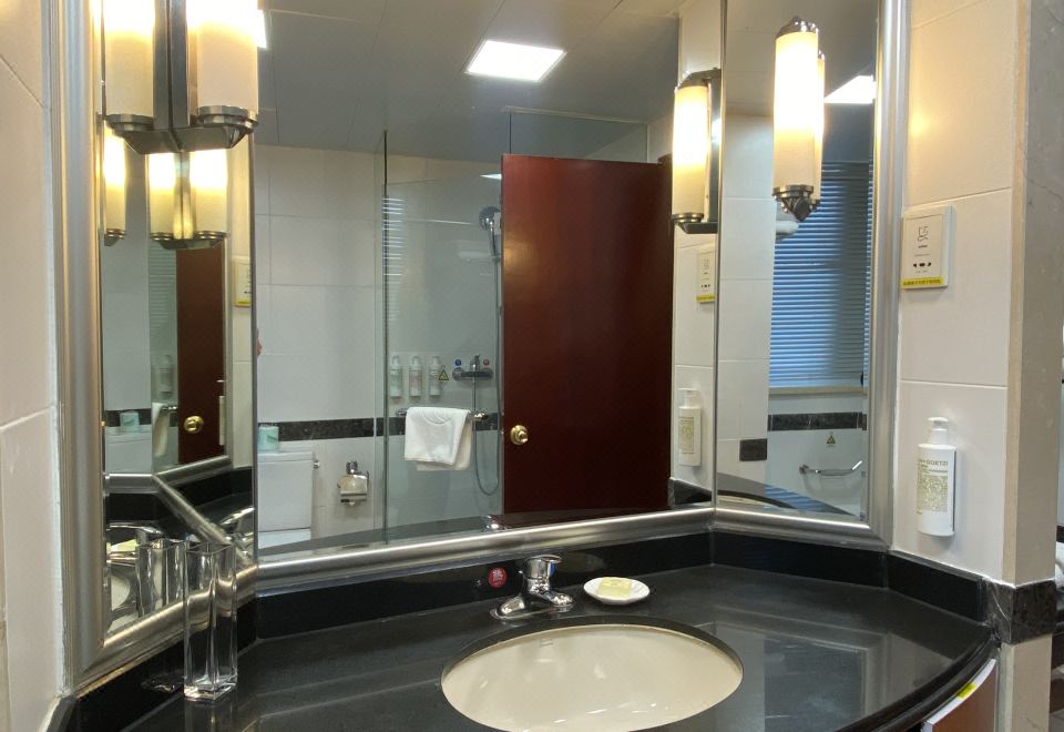 Jianguo Garden Hotel BeijingSuite