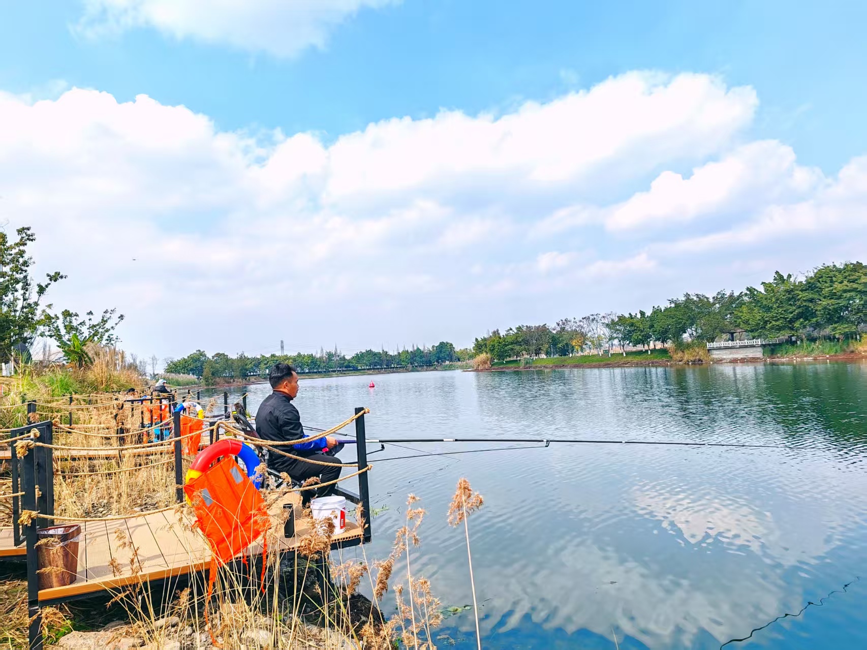 云端·360°湖景尊享私湯大床房「4K投影·湖景花園」