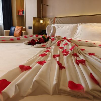 情侶主題房 索特來·旋宮飯店（佛山祖廟嶺南天地店）優惠