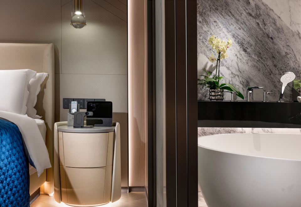 Vance Hotel HangzhouDeluxe Room - City-View, River-View (Double Bed)