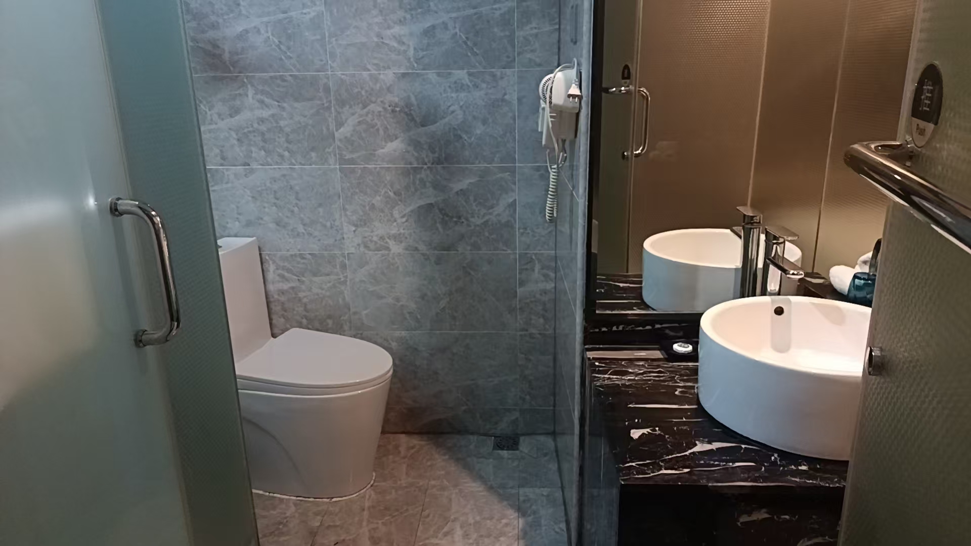 行政商務三人間『靜謐睡眠+零壓床墊』