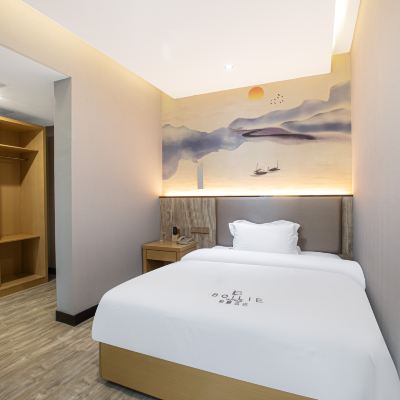 舒適大床房 昆明柏麗酒店（長水國際機場店）優惠