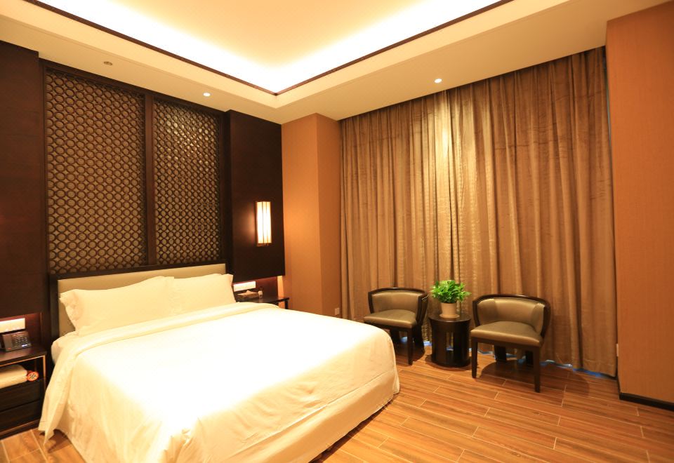 伴山别墅八房V8-私家泡池-麻将房-实木会客台-3个客厅