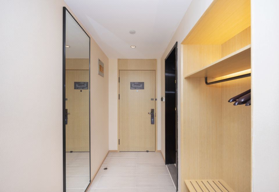 舒壓-雙床房（露臺+65寸投屏電視+分體空調+舒壓床墊）