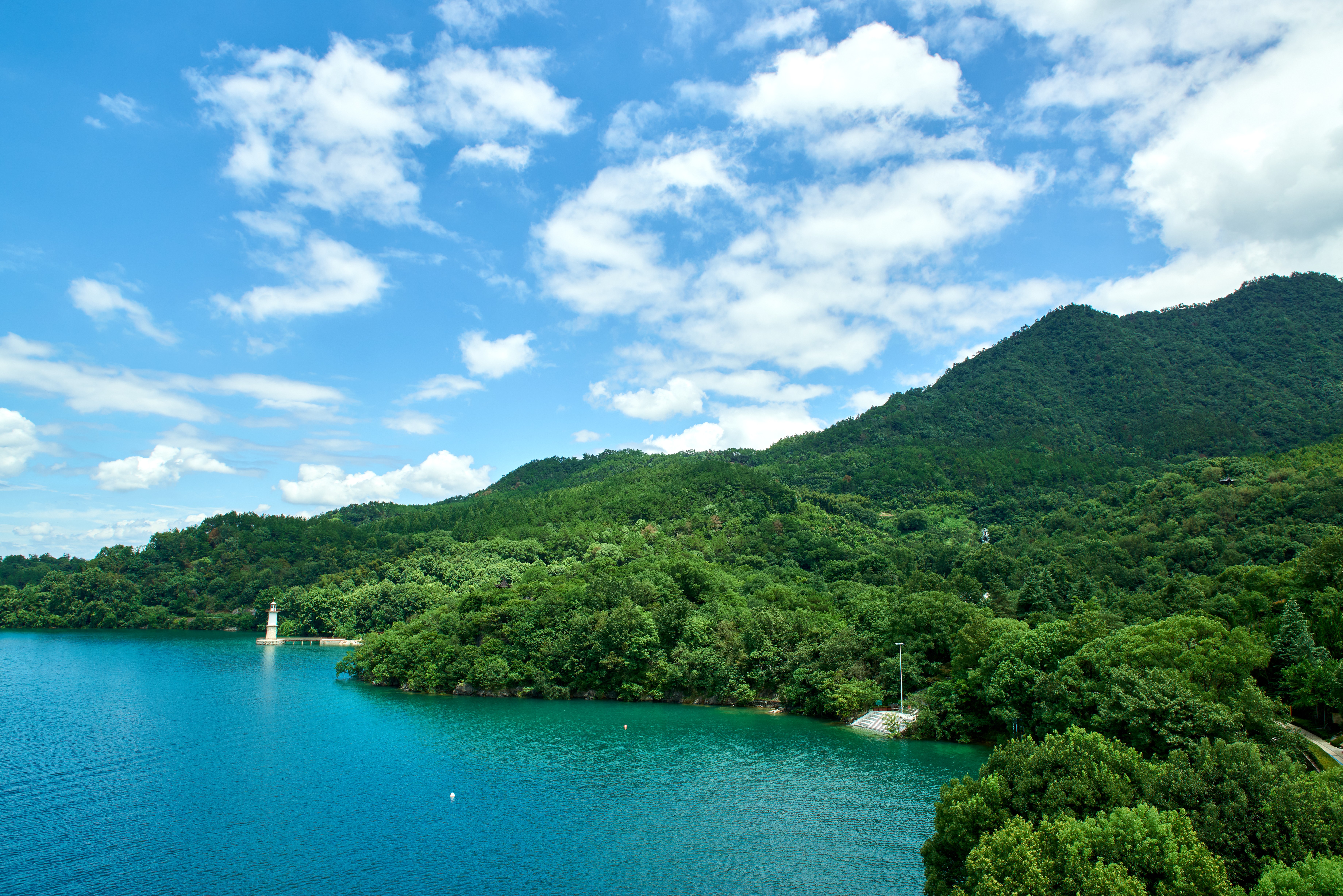 Intercontinental One Thousand Island Lake Resort尊享灯塔湖景双床房
