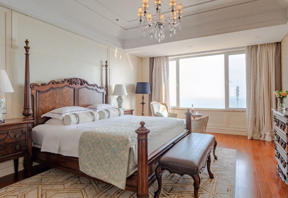 SeaView Garden Hotel QingdaoPresidential Suite