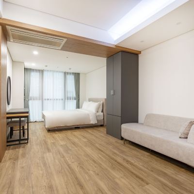 高級雙人間 - 無景房 Centum Convention Hotel優惠