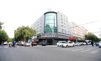 Dong'an Hotel (Mudanjiang Railway Station Pedestrian Street Branch)