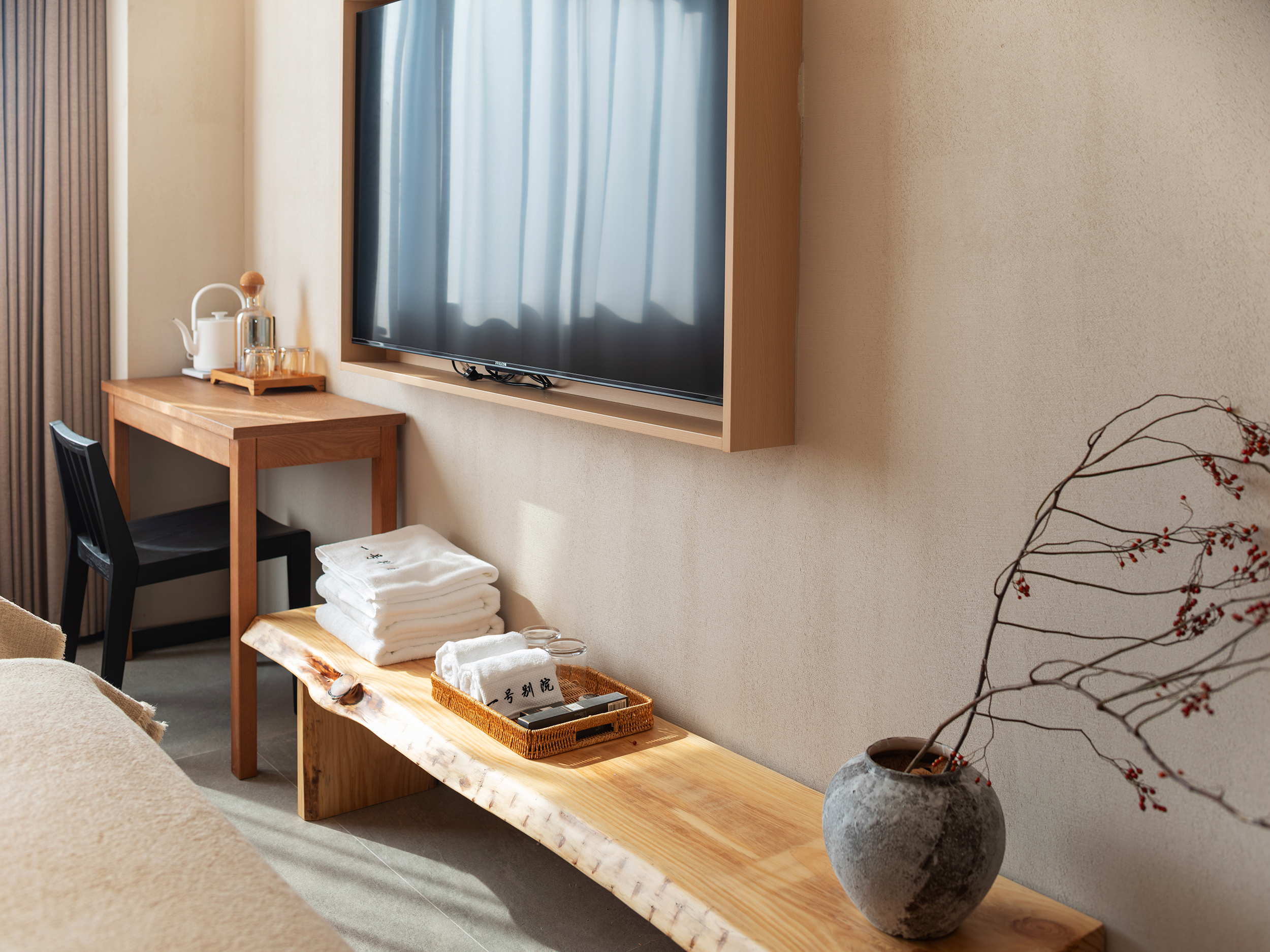 庭前 · 靜居雙床房