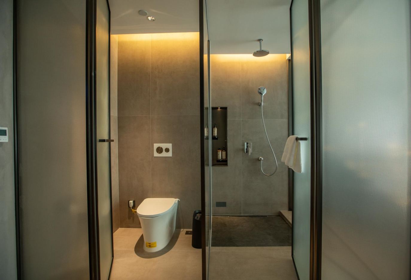 TiAmo奢华大床房[智能客控+芝华仕头等舱床垫+全套科勒衞浴]