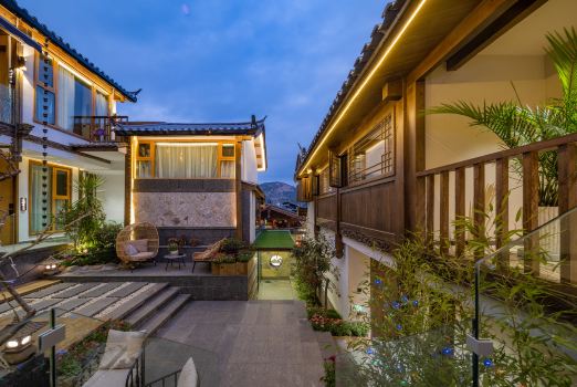 半山麗舍丨Serenity Haven設計師觀雪山全景美宿（麗江獅子山店）