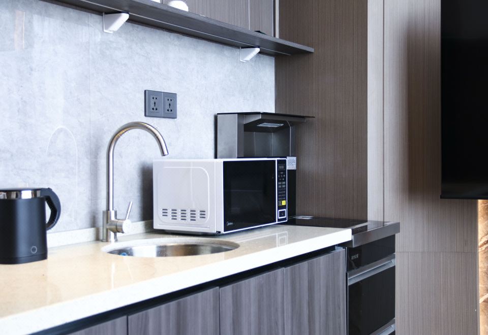 行政复式家庭套房