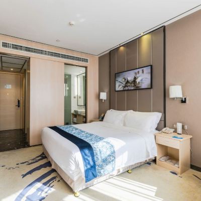 二樓雅居大床房 廈門金日銀海藍戴斯飯店（機場店）優惠