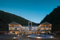 瀘沽湖漫塵度假酒店