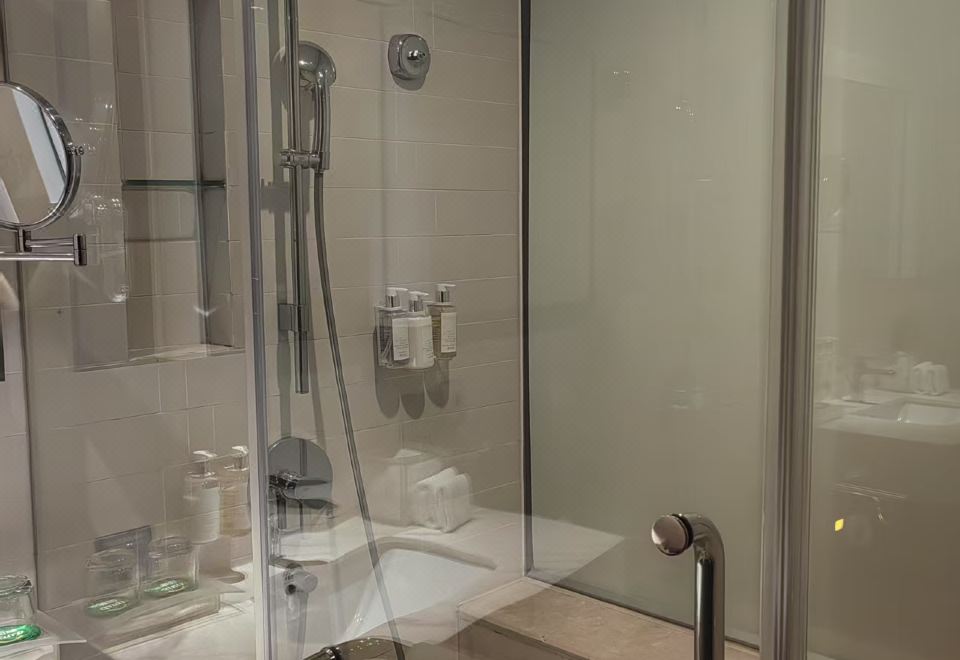 Holiday Inn Shanghai HongqiaoHoliday Inn Superior Double Room