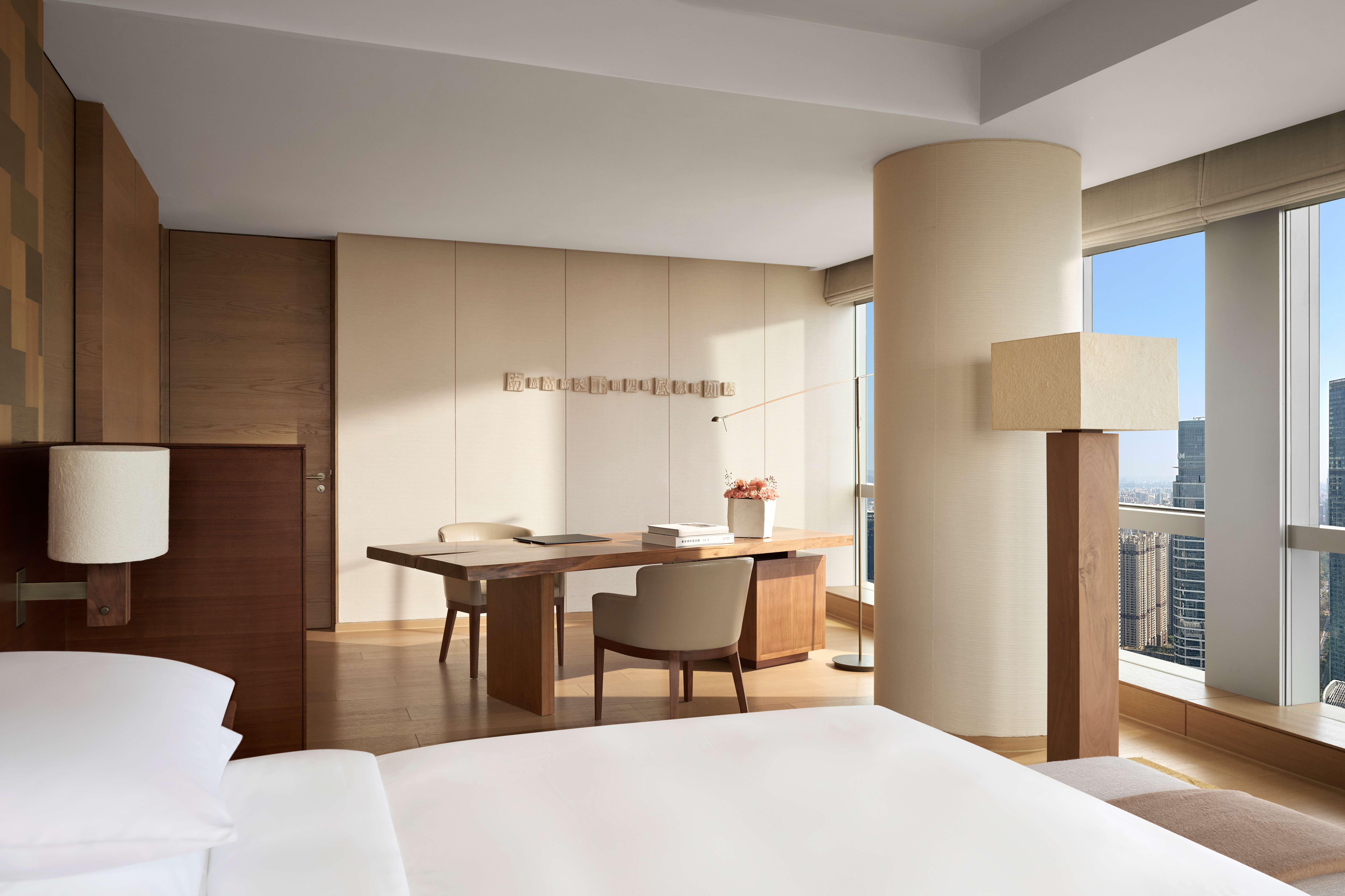 广州塔景观行政套房（特大床）