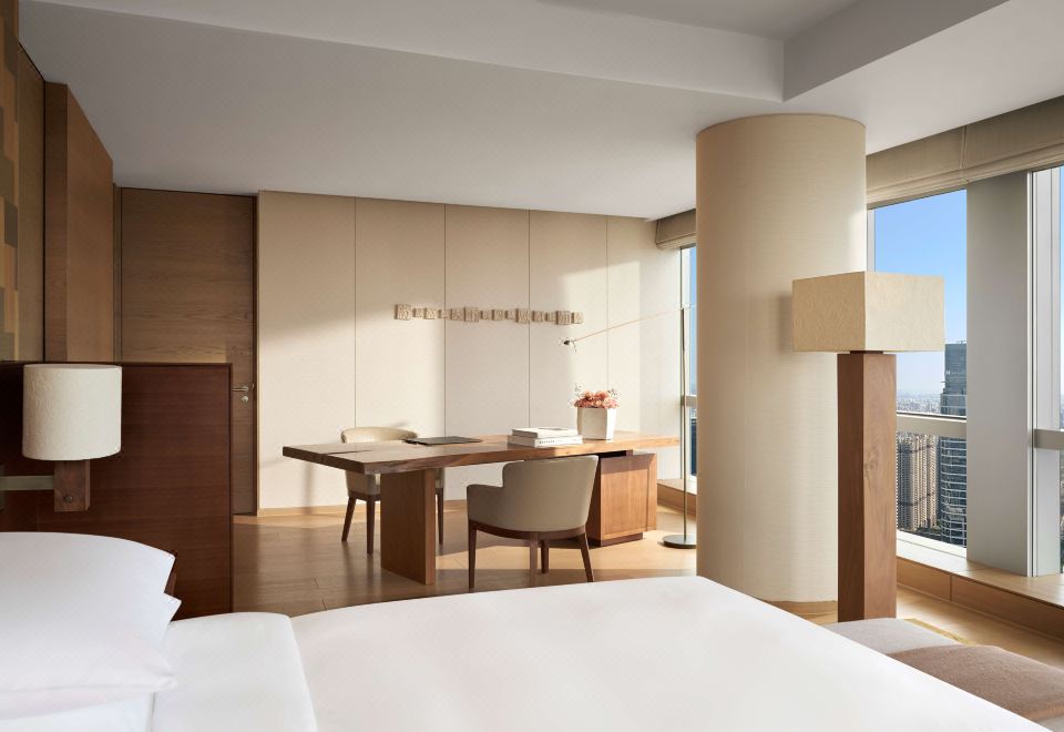 廣州塔景觀行政套房（特大床）