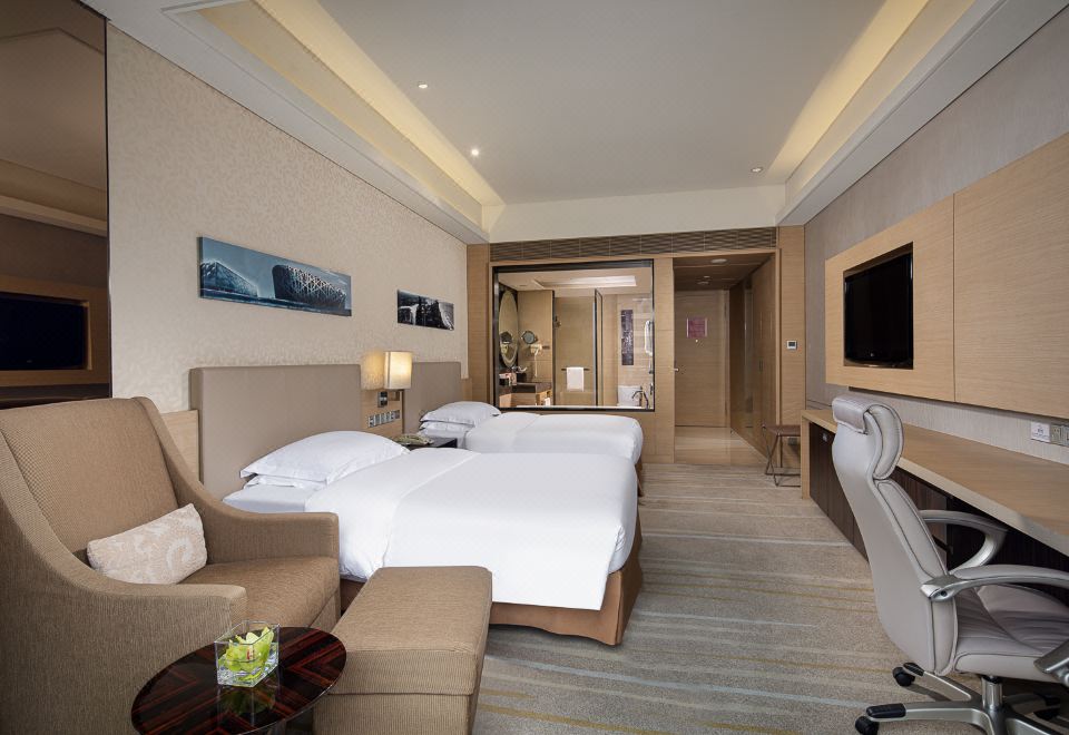 Crowne Plaza Guangzhou HuaduUpgraded Standard Room-Two Beds